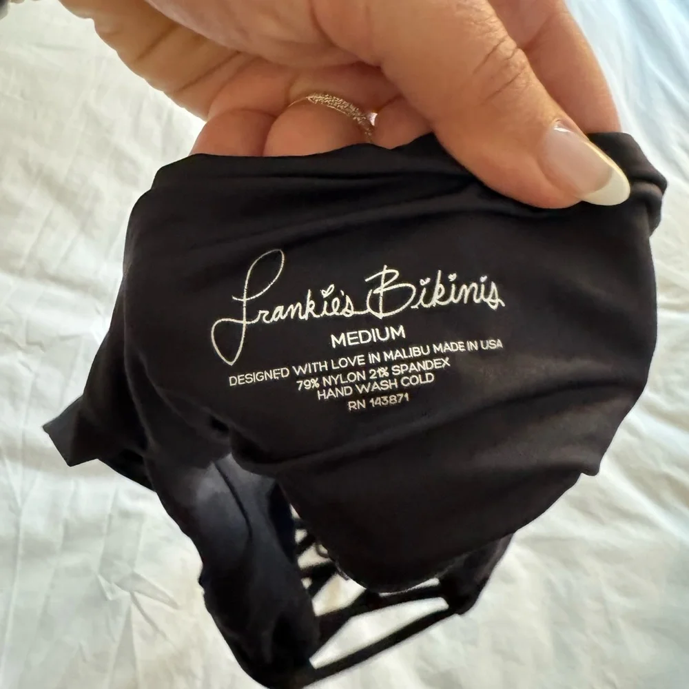Frankie’s Bikinis | Shiloh bathing suit top
